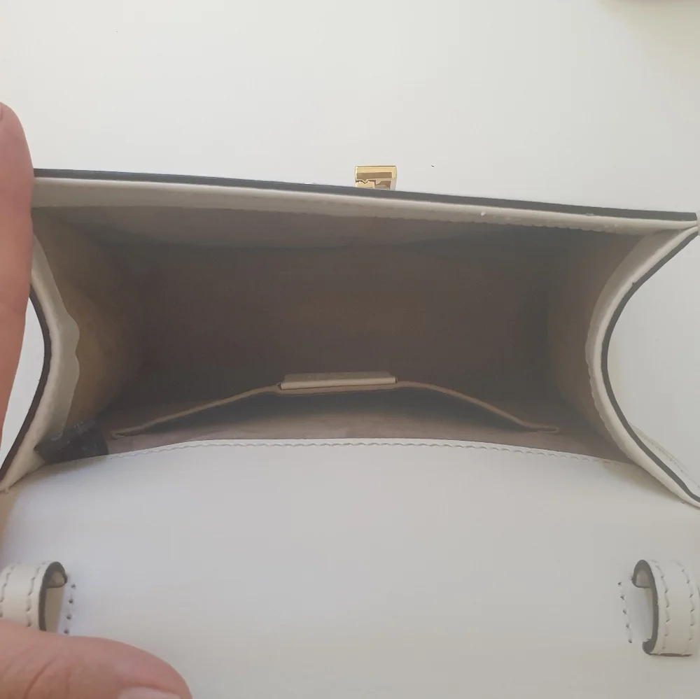 Host pick 💎 Price slashed Gucci sylvie mini handbag 👜 - Picture 11 of 12